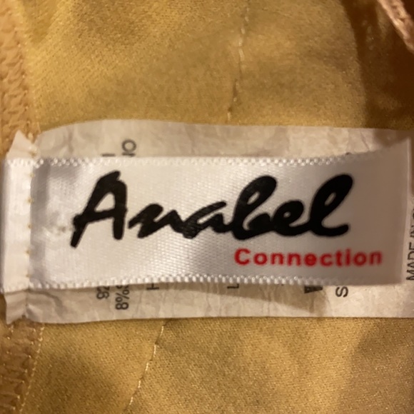 Anabel Connection Nude Stretchy Lace Detail Back - Picture 3 of 4